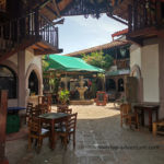 Ein Innenhof eines Restaurants in Granada
